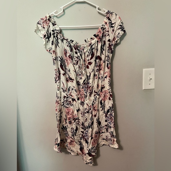 Kendall & Kylie Pants - Ditsy Floral Romper